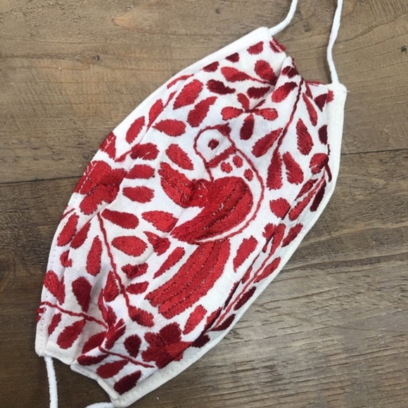 Mexican Handmade Embroidered Doves Face Mask Cream Cotton & Red Embroidery - Picture 1 of 2
